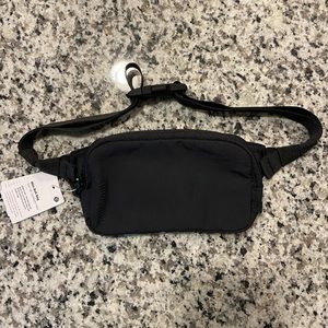 NWT Lululemon Mini Belt Bag | Black